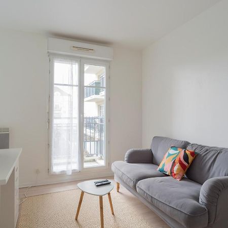 Paris-Disney - Studio 1 Min Gare Bussy-Saint-Georges Bagian luar foto