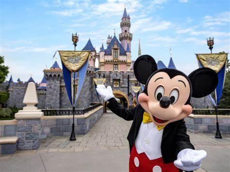 Paris-Disney - Studio 1 Min Gare Bussy-Saint-Georges Bagian luar foto